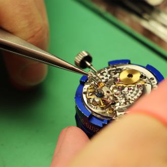 JuwelierJasper-ÜberUns-Uhrmacher-1080x1080px-5